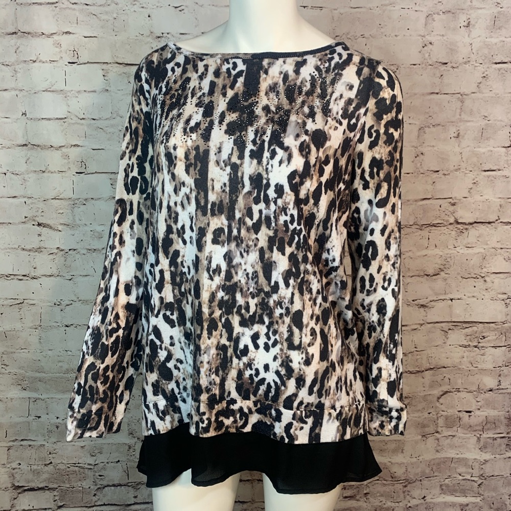 Zenergy by Chico’s animal print studded top 1